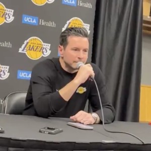 开云智能平台-雷迪克谈GOAT之争：很难比较不同时代的比赛，詹乔都很伟大